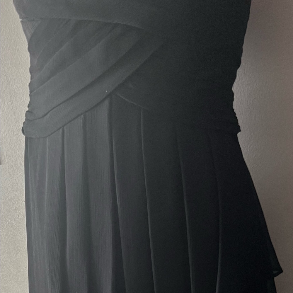 Women’s David Bridal sleeveless half dress tube layer evening wear. Size 8 - Picture 2 of 9